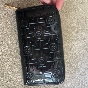 Tory Burch black wallet